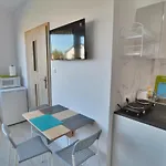Sofia Z Lazienka I Aneksem Kuchennym Guest house