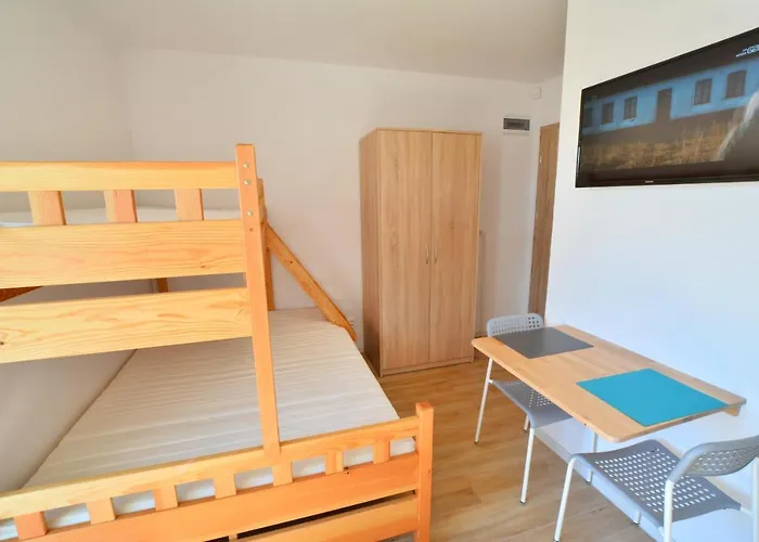 Sofia Z Lazienka I Aneksem Kuchennym Πανσιόν